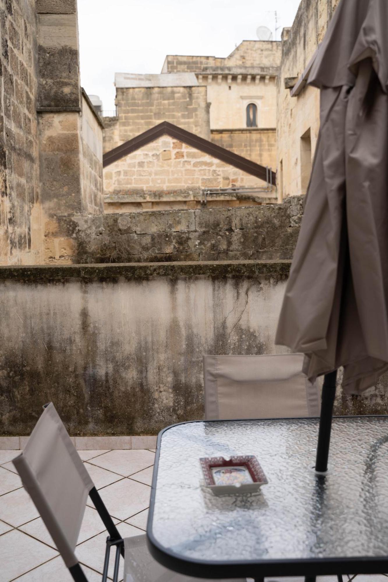 Victoria Apt - Historical Centre Lecce Bagian luar foto