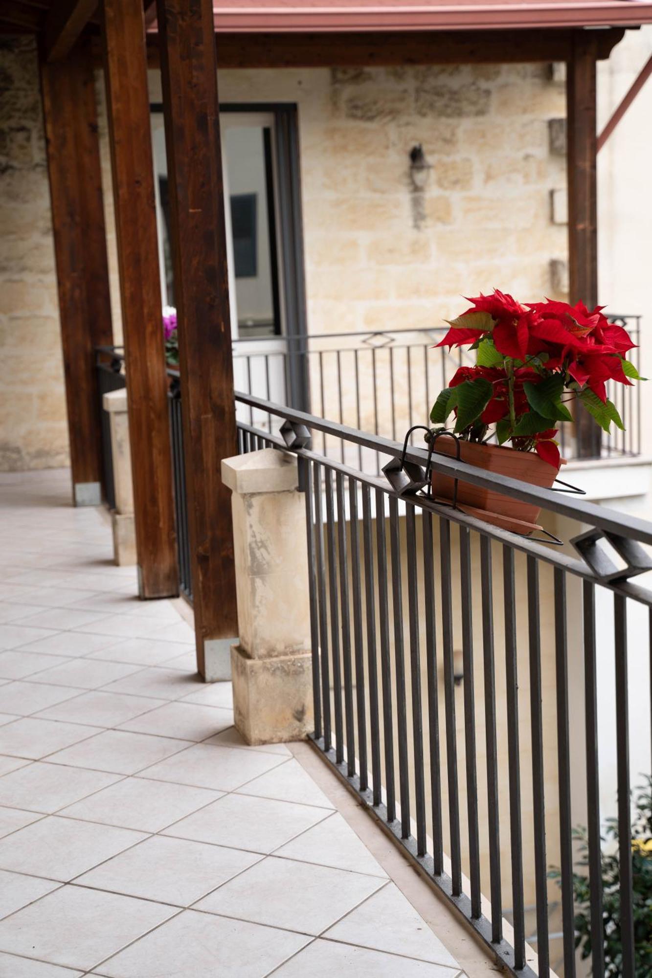 Victoria Apt - Historical Centre Lecce Bagian luar foto